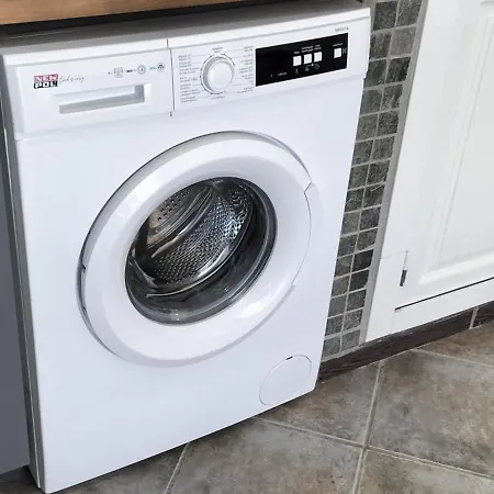 180 Seaview 1 Bedroom Flat With Swimming Pool Lägenhet