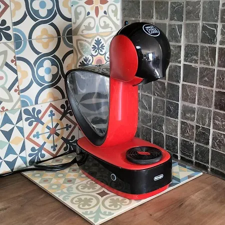 180 Seaview 1 Bedroom Flat With Swimming Pool דירה