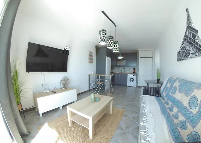 180 Seaview 1 Bedroom Flat With Swimming Pool Appartement *