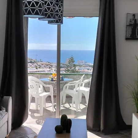 180 Seaview 1 Bedroom Flat With Swimming Pool Apartment