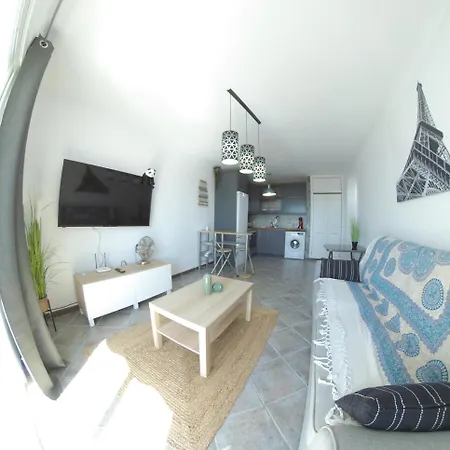 180 Seaview 1 Bedroom Flat With Swimming Pool Apartament *